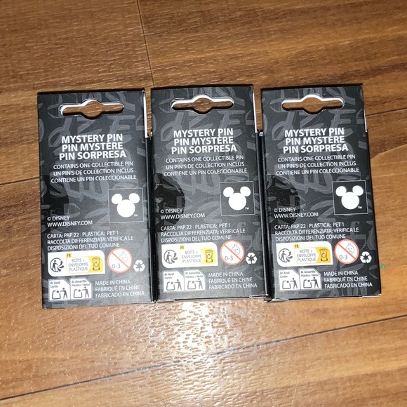 3 Pack Of Lilo & Stitch Holiday Ornaments Mystery Box Pin Brand New Never Opened - Picture 2 of 2